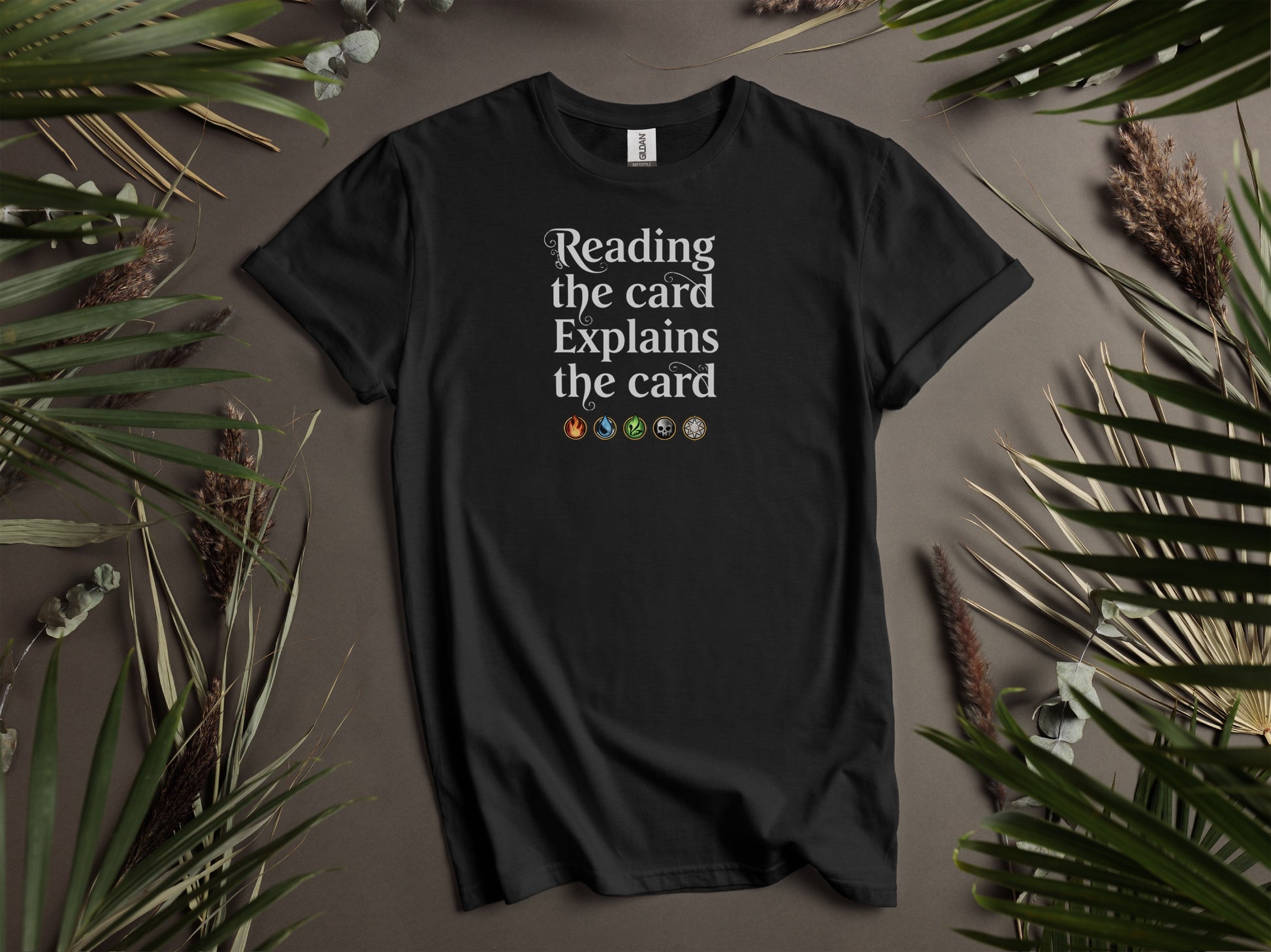 Reading the card Explains the card t-shirt